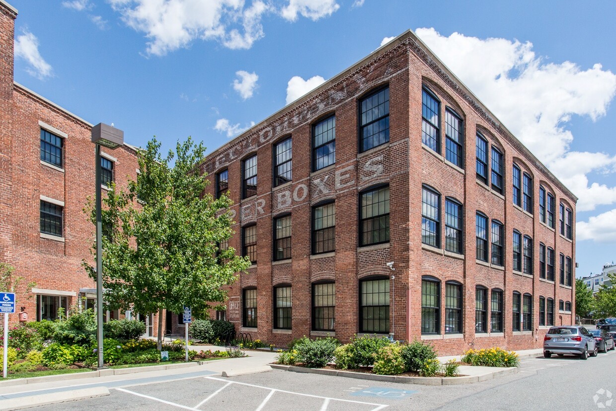 88 Gerrish Avenue in Chelsea, MA 02150