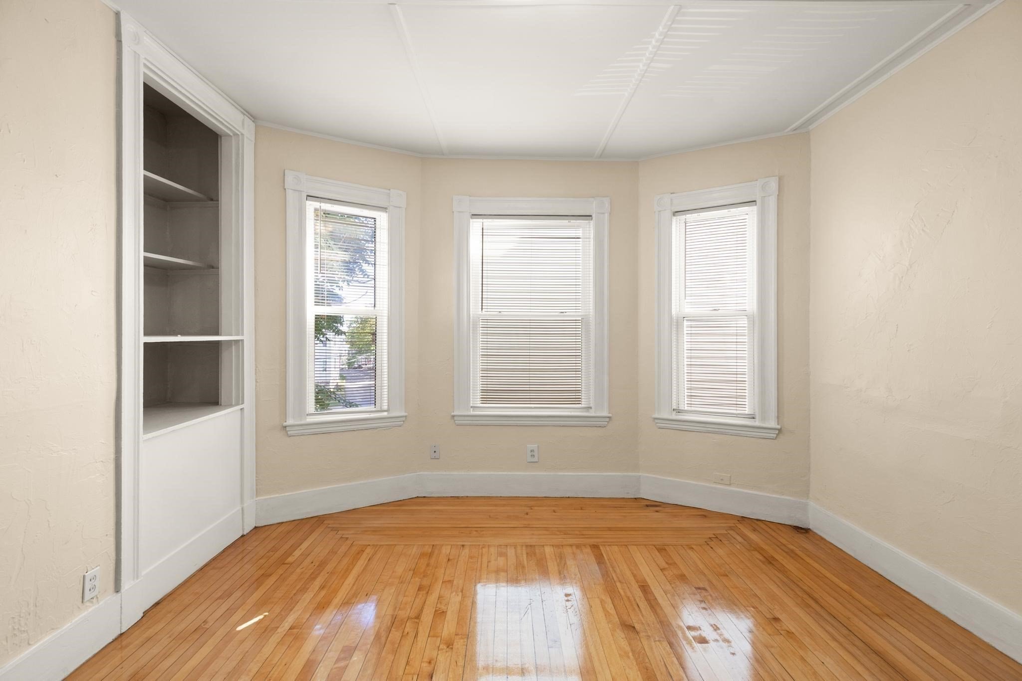 55 Rock Avenue apartment interior