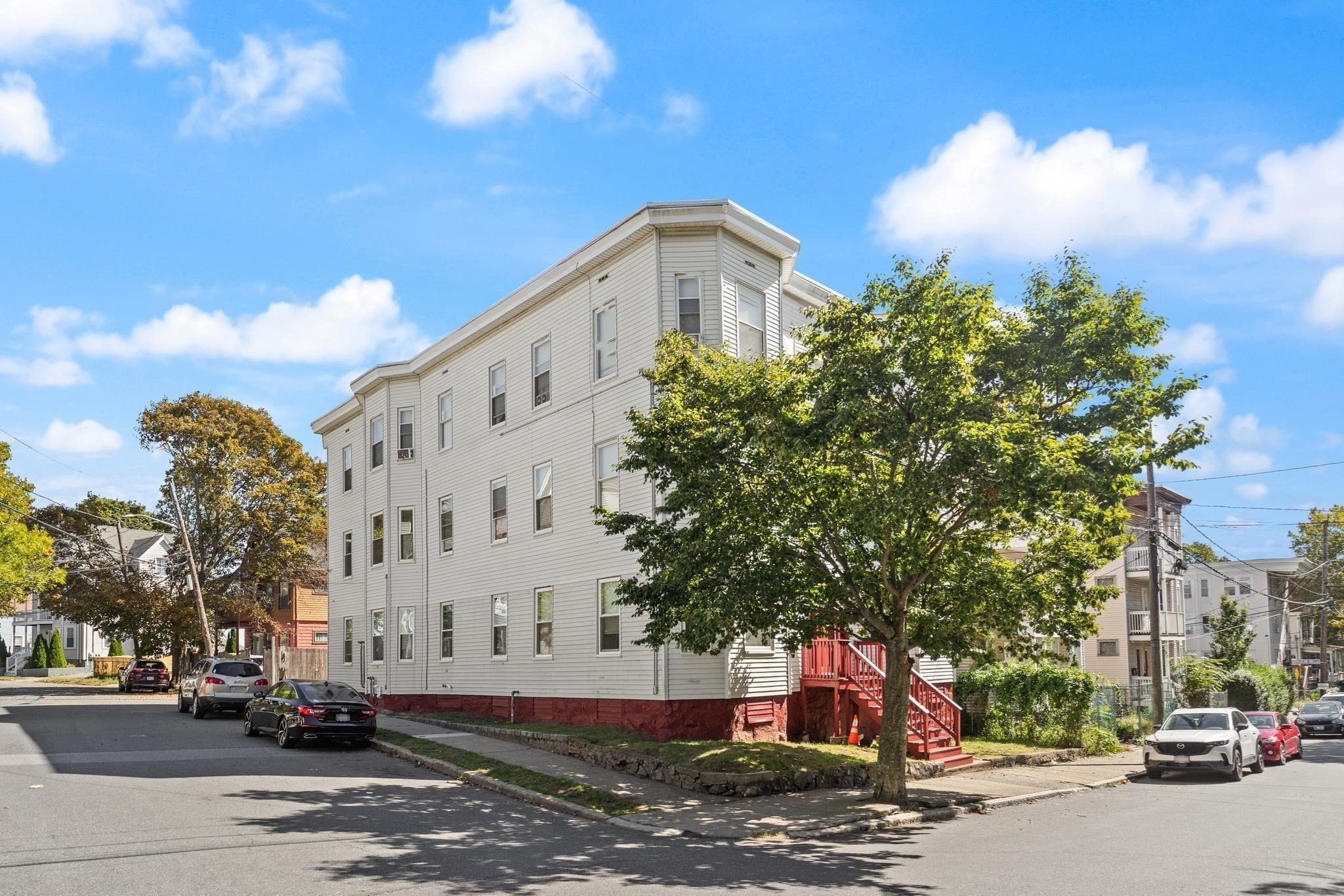 55 Rock Avenue side exterior