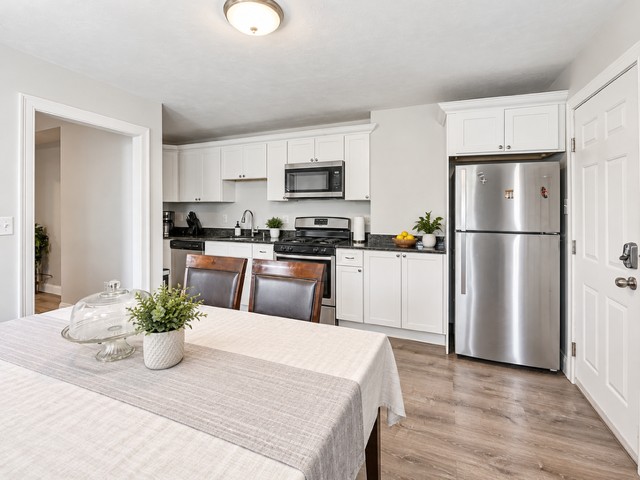 148 Walnut Street: renovated kitchen